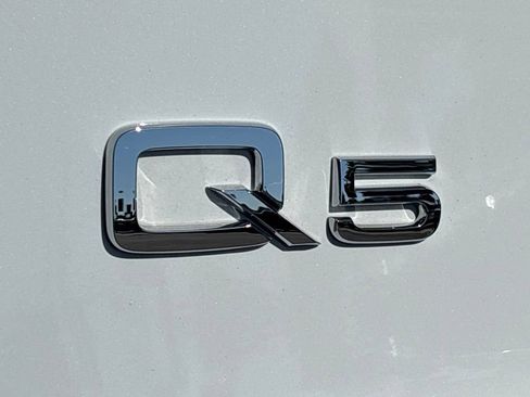 Used 2021 Audi Q5 e Premium AWD/4WD image 6