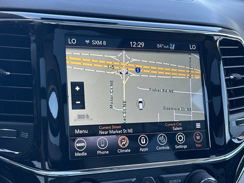 Used 2021 Jeep Grand Cherokee Summit AWD/4WD image 19