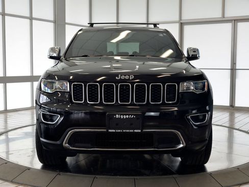 Used 2018 Jeep Grand Cherokee Limited AWD/4WD image 3