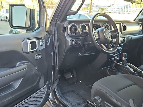 Used 2022 Jeep Gladiator Sport AWD/4WD image 10