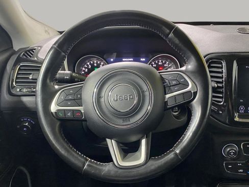 Used 2019 Jeep Compass Limited AWD/4WD image 14