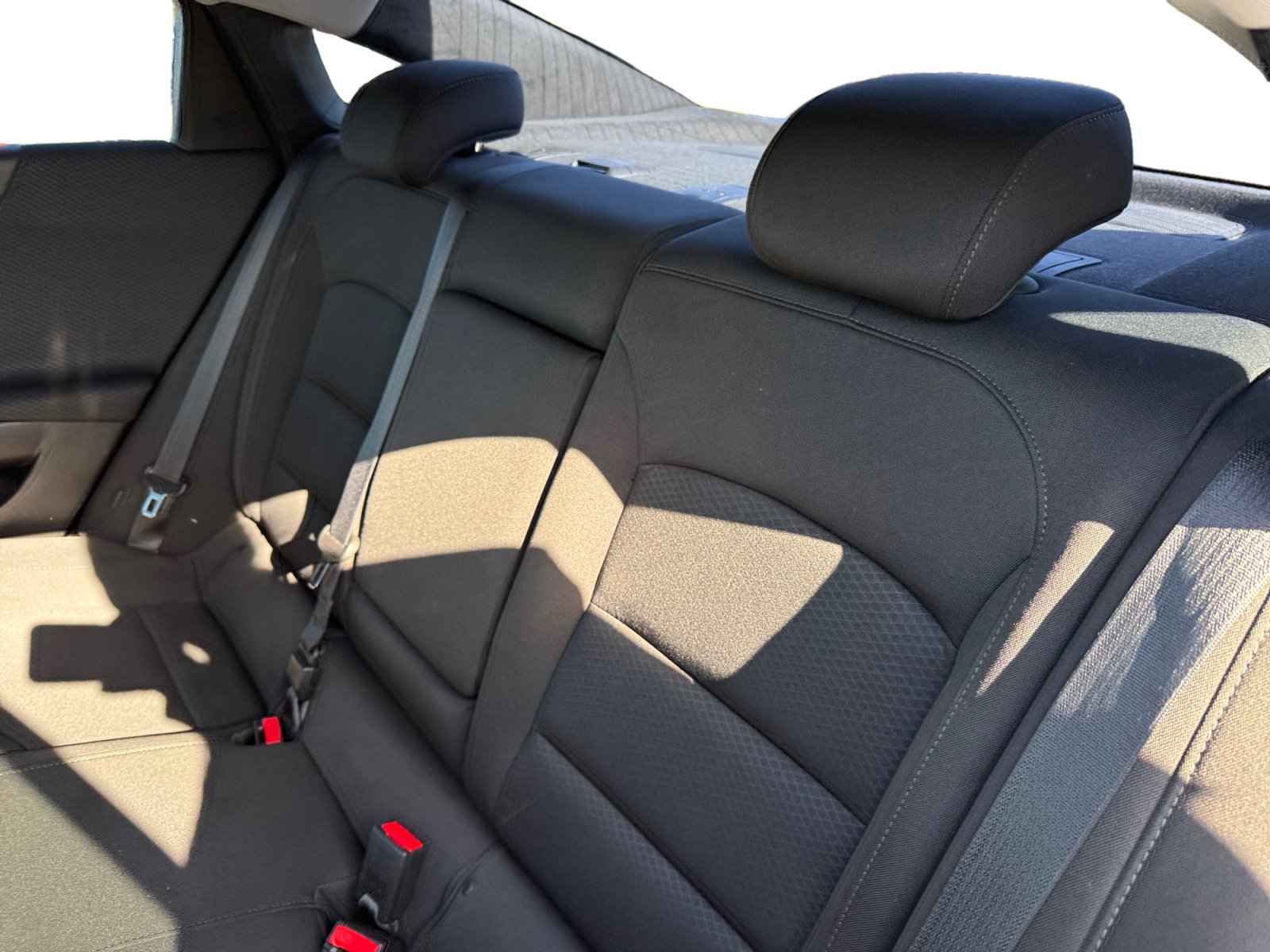 Used 2019 Chevrolet Malibu Hybrid FWD image 16