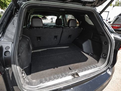 Used 2023 Chevrolet Equinox RS w/ RS Leather Package AWD/4WD image 33