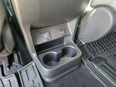 Used 2025 Toyota Sienna XLE w/ XLE Plus Package FWD image 16