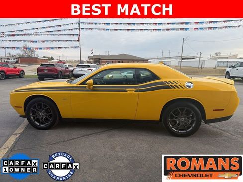 Used 2018 Dodge Challenger GT w/ Driver Convenience Group image 6