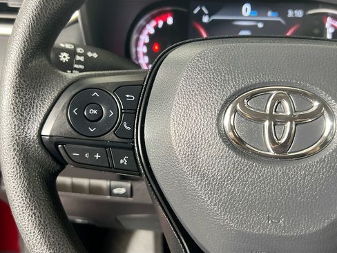 Used 2025 Toyota RAV4 XLE w/ Convenience Package FWD image 18