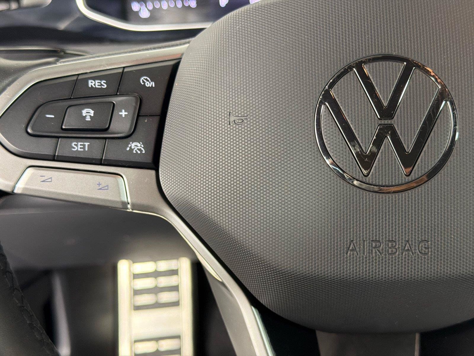 Used 2025 Volkswagen Jetta Sport FWD image 25