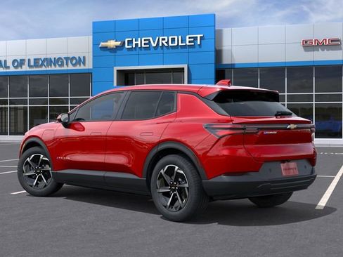New 2026 Chevrolet Equinox EV LT FWD image 3