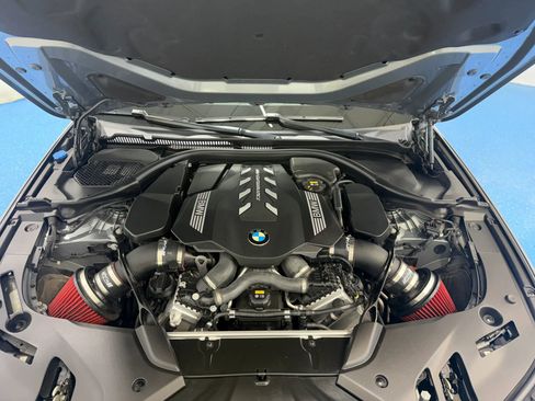 Used 2023 BMW M550i xDrive w/ Premium Enhanced Package image 51