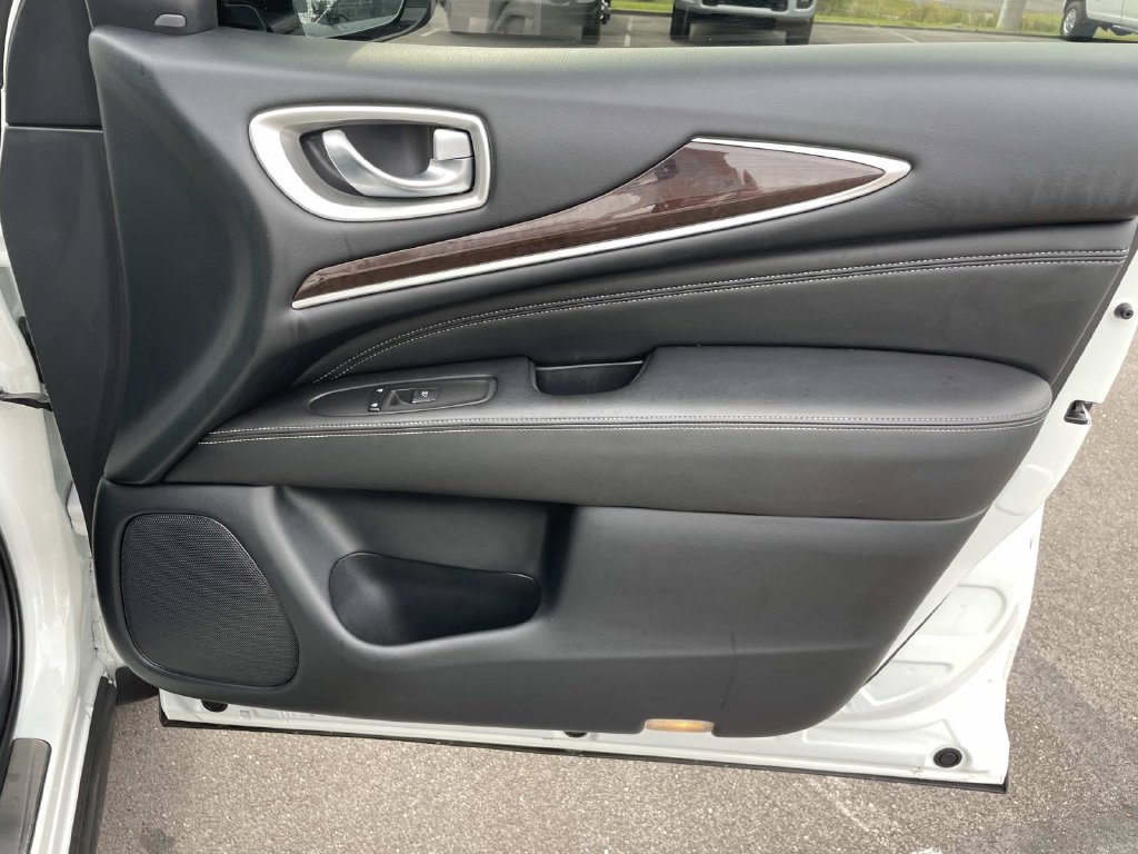 Used 2019 INFINITI QX60 Luxe w/ Sensory Package FWD image 36