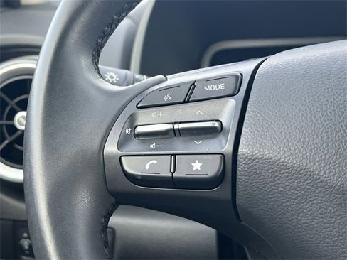 Used 2023 Hyundai Kona Limited image 24