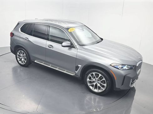 Used 2026 BMW X5 xDrive40i AWD/4WD image 55