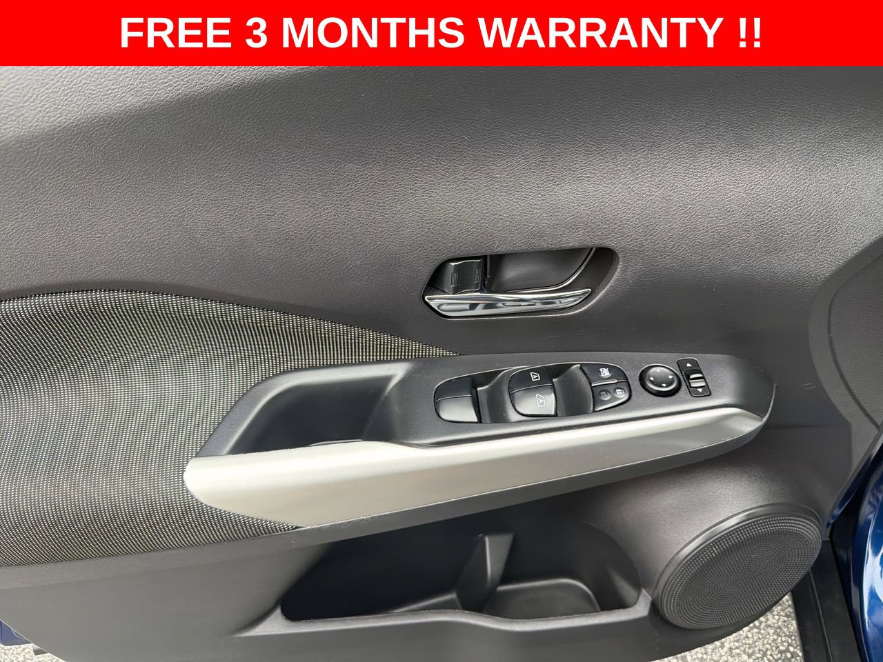 Used 2018 Nissan Kicks SV FWD image 12