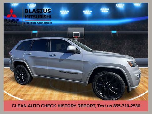 Used 2019 Jeep Grand Cherokee Altitude image 1