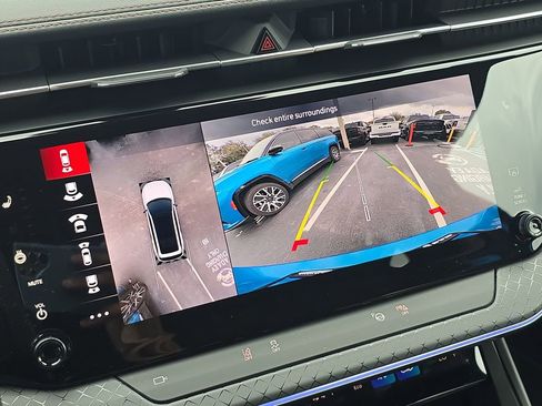 Used 2025 Jeep Wagoneer S Limited image 23