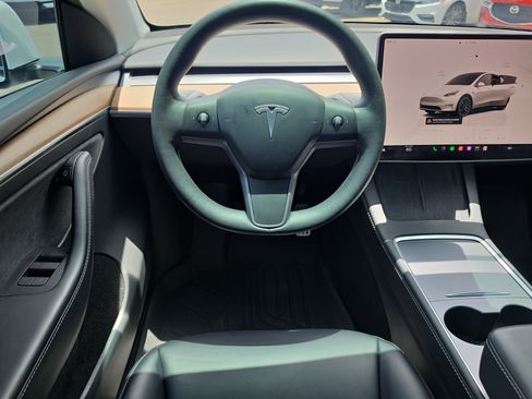 Used 2022 Tesla Model Y Performance AWD/4WD image 14