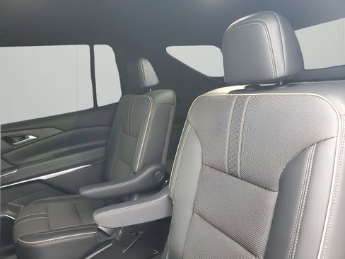 Used 2026 Chevrolet Traverse High Country image 19