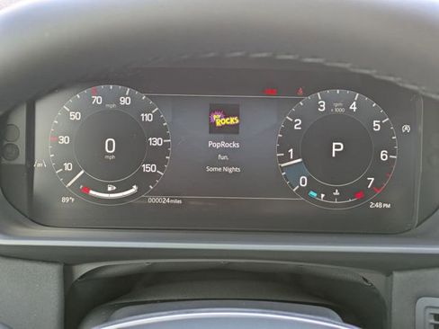 New 2026 Land Rover Discovery S image 8