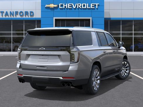 New 2026 Chevrolet Suburban Premier w/ Sun And Tow Package AWD/4WD image 4