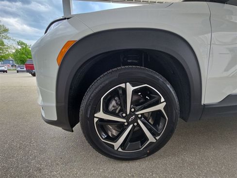 Used 2023 Chevrolet TrailBlazer RS w/ Convenience Package AWD/4WD image 31