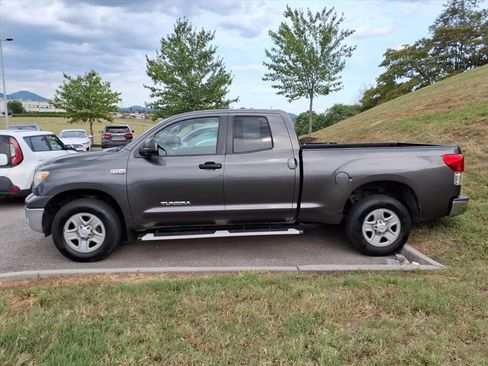 Used 2013 Toyota Tundra 4x4 Double Cab w/ Tow Pkg image 2
