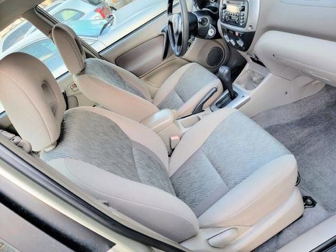 Used 2002 Toyota RAV4 2WD image 24