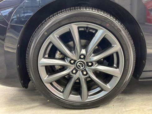 Used 2019 MAZDA MAZDA3 AWD Hatchback w/ Preferred Pkg image 19