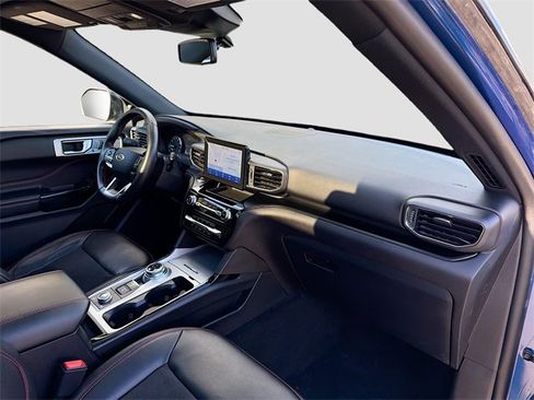 Used 2023 Ford Explorer ST-Line image 29