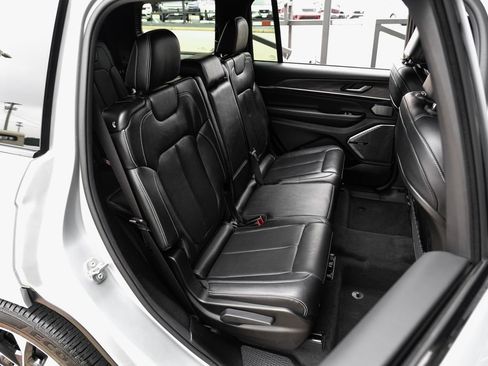 Used 2022 Jeep Grand Cherokee L Overland AWD/4WD image 48