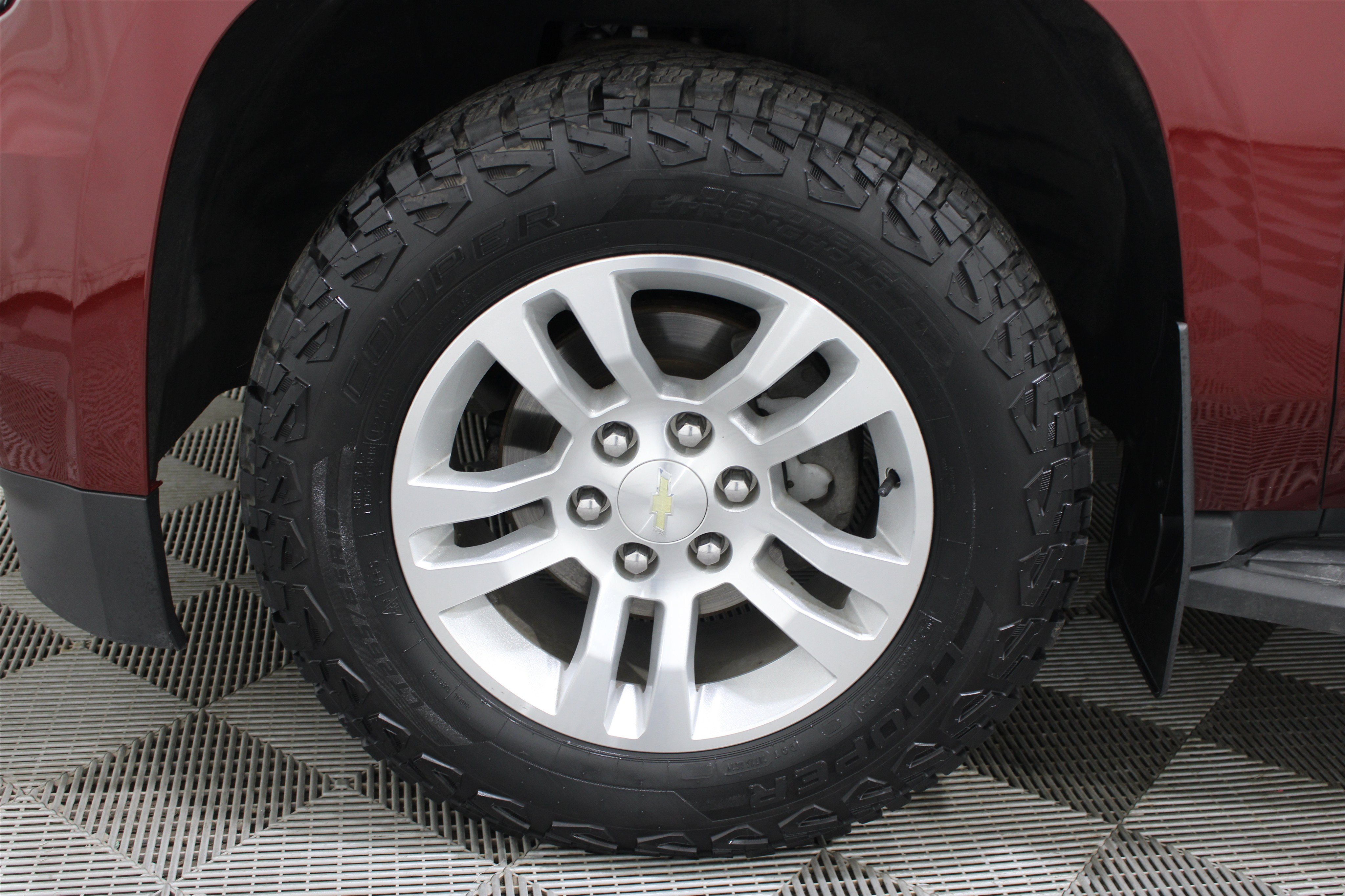 Used 2017 Chevrolet Tahoe LT AWD/4WD image 38