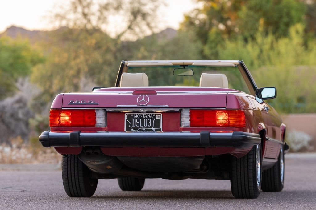 Used 1989 Mercedes-Benz 560 SL image 32