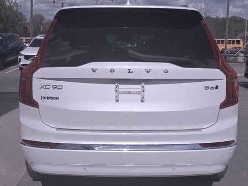 Used 2023 Volvo XC90 B6 Plus w/ Protection Package Premier AWD/4WD image 8