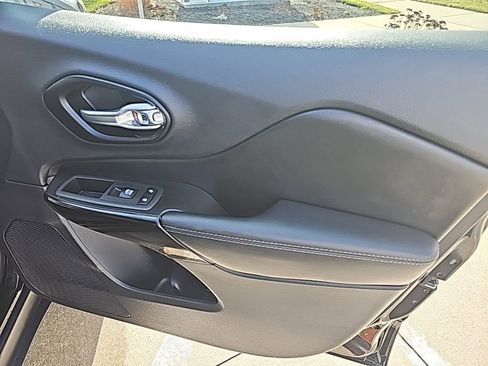 Certified 2023 Jeep Cherokee Altitude Lux image 23