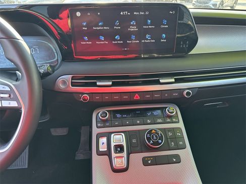 Used 2024 Hyundai Palisade SEL image 29