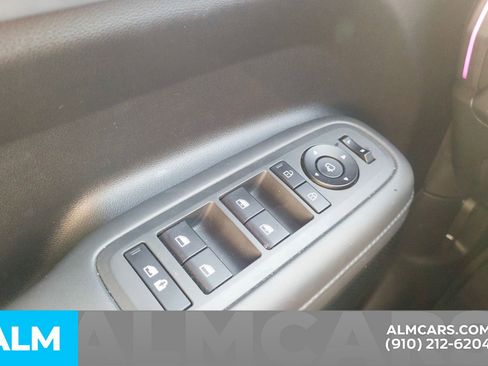 Used 2025 Hyundai Santa Fe Limited FWD image 16