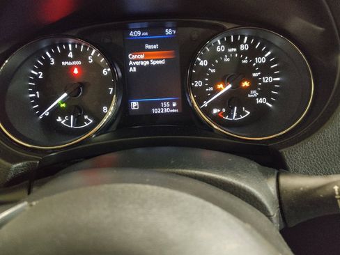 Used 2021 Nissan Rogue Sport S image 23