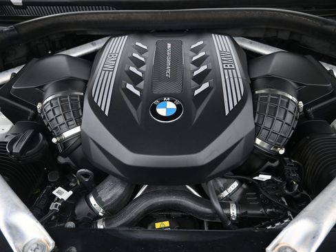 Certified 2023 BMW X5 M50i w/ Executive Package image 18