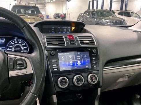 Used 2018 Subaru Forester 2.5i Limited AWD/4WD image 6