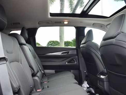 New 2027 INFINITI QX60 Luxe w/ Cargo Package FWD image 32