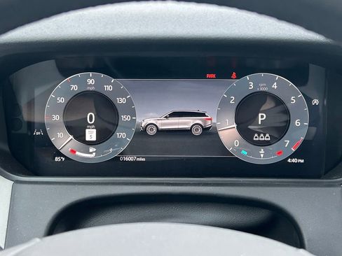 Used 2025 Land Rover Range Rover Velar Dynamic SE image 37
