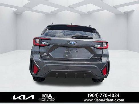 Used 2025 Subaru Crosstrek 2.5i Premium AWD/4WD image 4