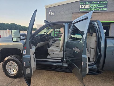 Used 2008 Chevrolet Silverado 2500 LT w/ 1LT Convenience Package image 47