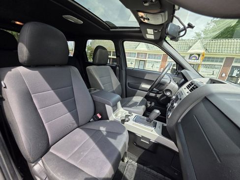 Used 2012 Ford Escape XLT AWD/4WD image 41