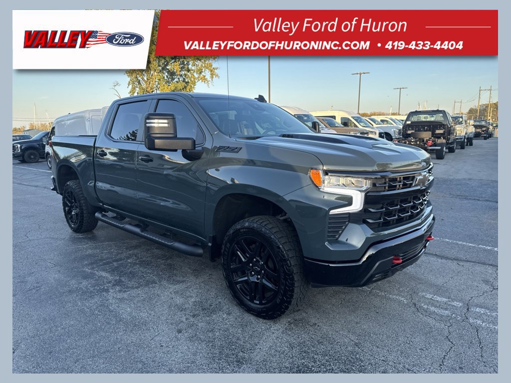Used 2025 Chevrolet Silverado 1500 LT Trail Boss w/ Convenience Package II AWD/4WD 360° Tour