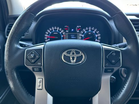 Certified 2016 Toyota 4Runner SR5 AWD/4WD image 22