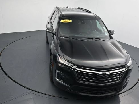 Used 2023 Chevrolet Traverse LT FWD image 24