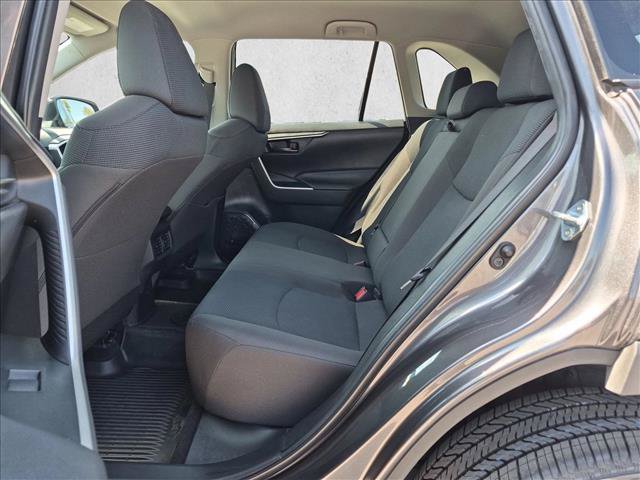 Used 2022 Toyota RAV4 LE AWD/4WD image 17