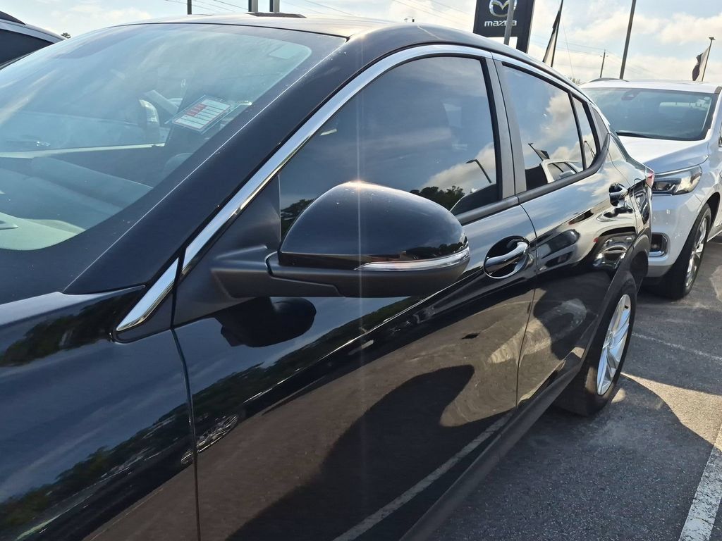 Used 2025 Buick Envista Preferred w/ Convenience I Package FWD image 4
