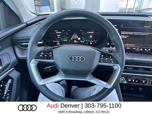 Used 2025 Audi Q5 Premium Plus w/ Premium Plus AWD/4WD image 5