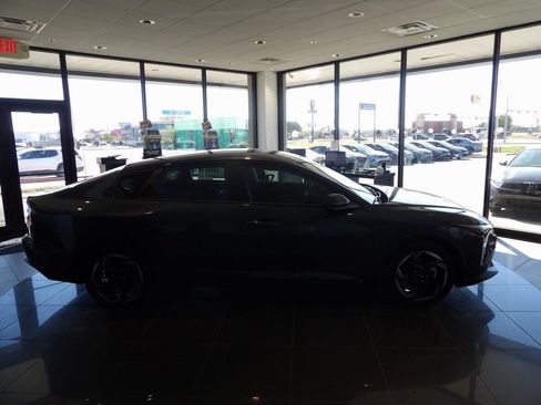 Used 2025 Kia K4 EX FWD image 5